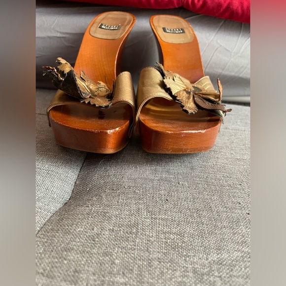 Stuart Weitzman wooden mules 6 - Picture 2 of 12